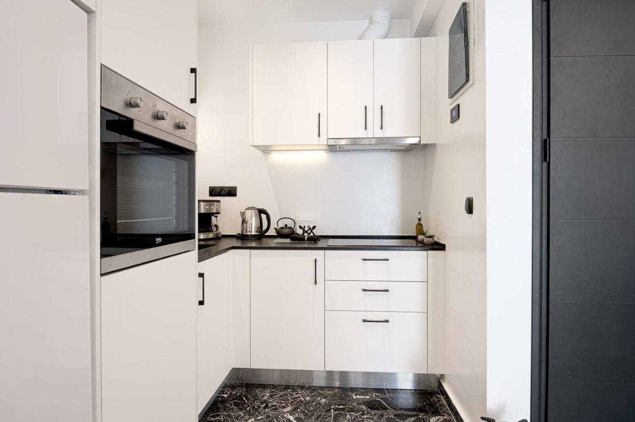 Lux Apt Next To Port & City Center Iraklio Eksteriør billede